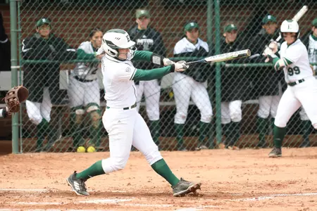 Olivia Logan batting