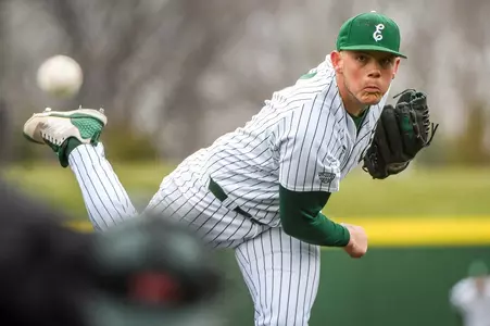 Justin McMurtrey pitching