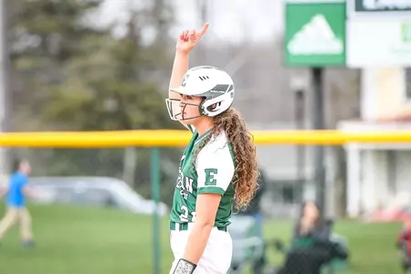 Trisha Trujillo batting