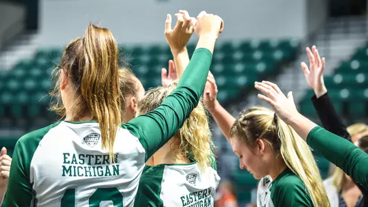 VB - Team vs. Kent State 2 2018