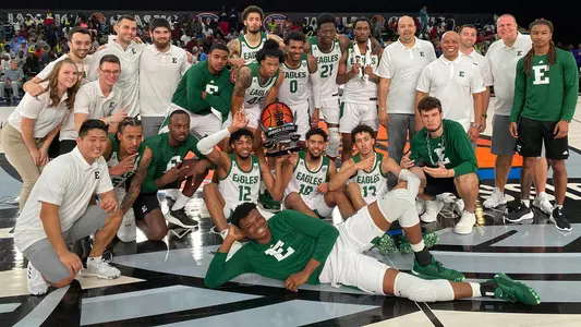 Men's Hoops Brings Home the Hardware From Jamaica