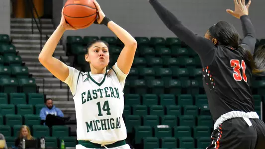 Natalia Pineda passing vs. Ball State