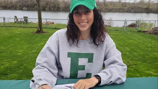 ROW Nuccitelli Signing Photo