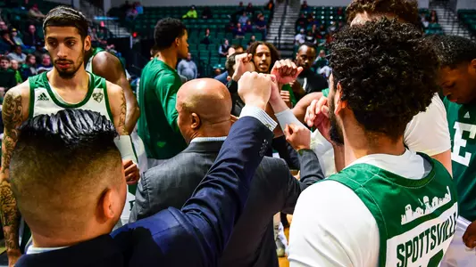 MBB Huddle against Western Michigan