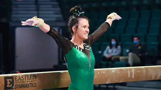 Caitlin satler salute