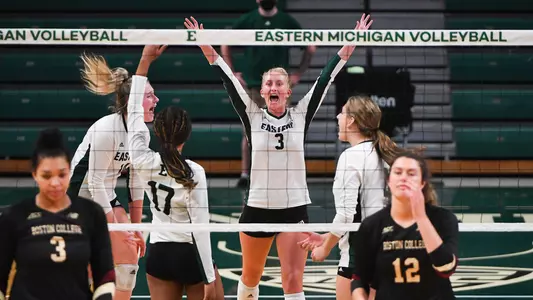 VB Team Celebration vs. Boston College
