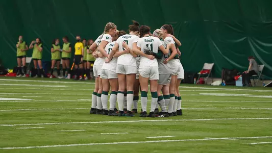 Soccer Huddle vs Ball State