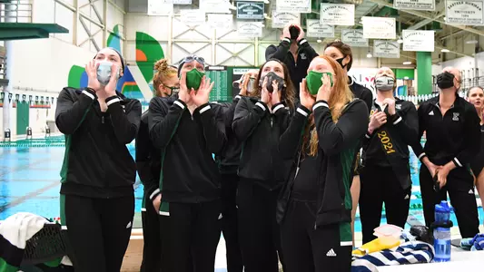 Swim Senior Day Cheering