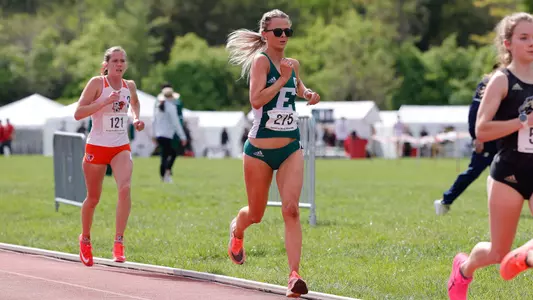Karlie Swanson MAC Outdoor Championships