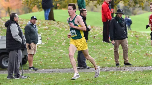 Toby Gualter runs at the 2021 MAC Cross Country Championships