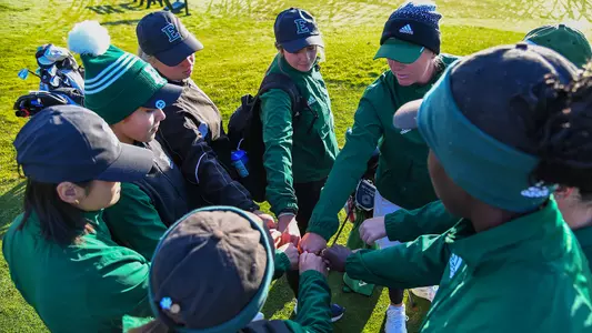 2022-23 EMU Women's Golf Team Huddle