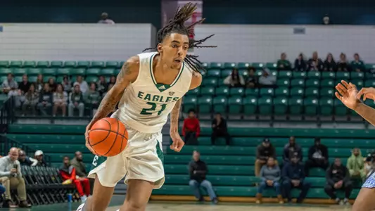 EMU's Emoni Bates drives the lane against GVSU, Oct. 27
