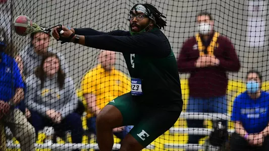 Newlyn Stephenson participates in the weight throw at the 2022 MAC Indoor Championship