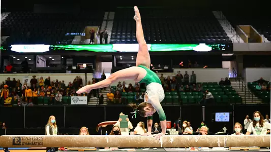 Ella Chemotti on beam at MAC Championships 2022