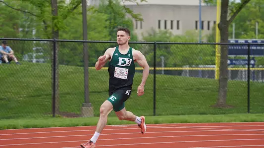 Callum Robinson runs at the 2023 MAC Outdoor Championships meet