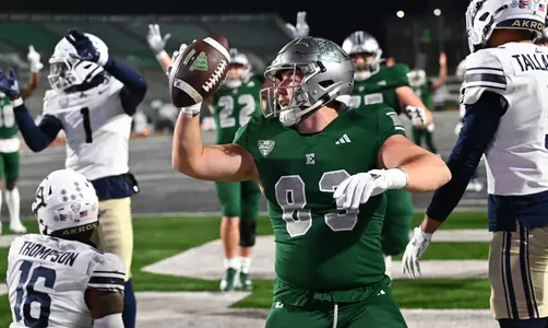 Jere Getzinger records his first career touchdown catch to send EMU to an overtime victory against Akron