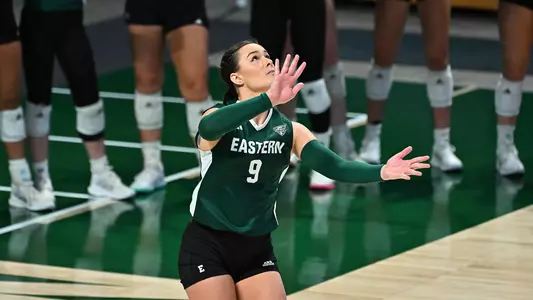 Callie_Minshew serving at CMU