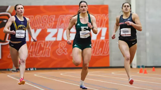 Mair Edwards sprints towards the finish at the 2023 MAC Indoor Championships