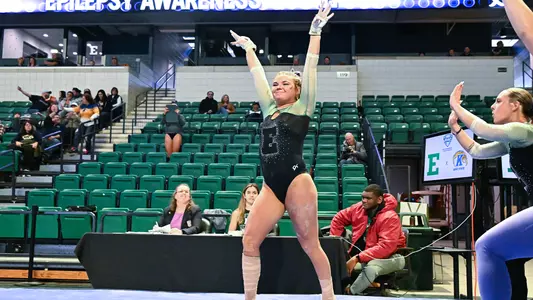 Emma Lewis' vault finish against Kent State