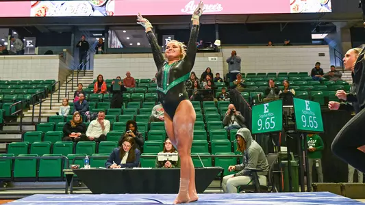 Emma Lewis' vault finish against Bowling Green
