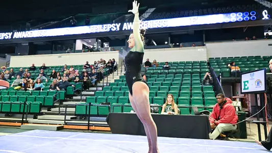 Ella Chemotti on vault against Kent State