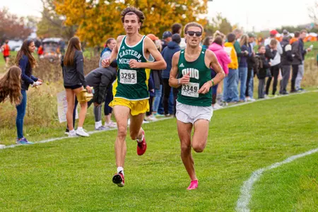 Marcus Kemp runs at the 2023 MAC Cross Country Championships