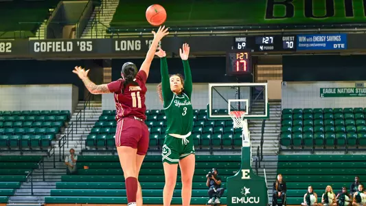 WBB Falls in Overtime to Miami, 82-72 Image