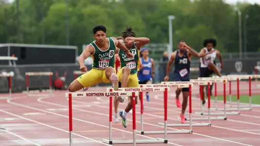 Gabe Singh and Kayenn Mabin run the 400m hurdles prelims at the 2024 MAC Outdoor Championships, May 9, 2024