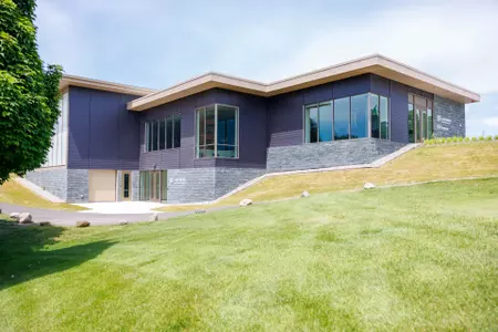 GameAbove Golf Performance Center