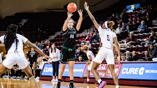 Olivia Westphal in action