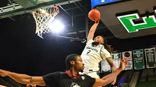 Da'sean Nelson dunks against Northern Illinois, Jan. 4, 2025