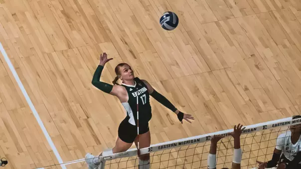 Taeley Mahler Preparing to Hit a Volleyball With Her Right Hand Against Kent State, Oct. 10, 2025