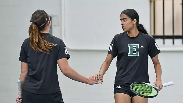 Pehal Kharadkar and Lara Diaz Zayas in action at the 2025 MAC Individual Fall Championships