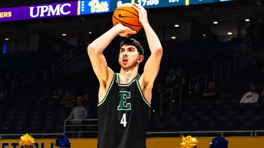 Mo Habhab shooting a basketball against Pittsburgh, Nov. 10, 2025
