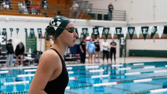 Swim and Dive Azra Umut