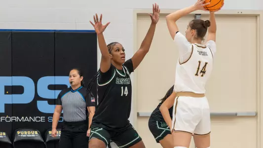 Sisi Eleko plays on-ball defense at Purdue Fort Wayne, Nov. 19, 2025