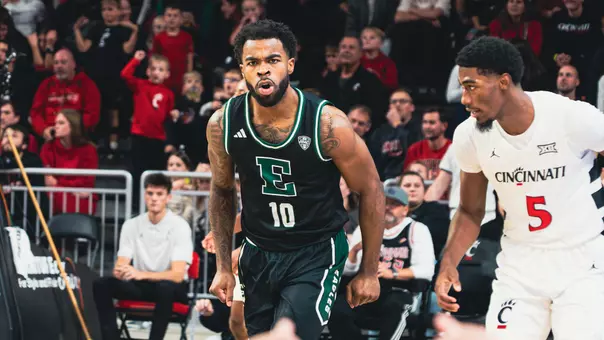 Jon Sanders II after hitting a three-pointer at Cincinnati, Nov. 26, 2025