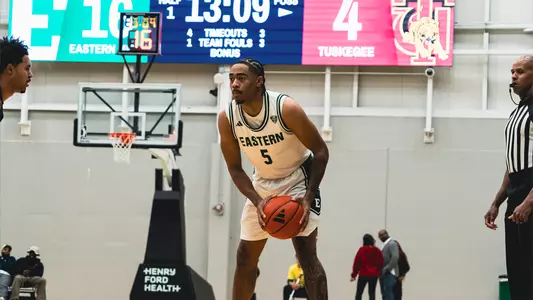 Braelon Green on the basketball court
