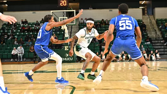 Jon Sanders on the court