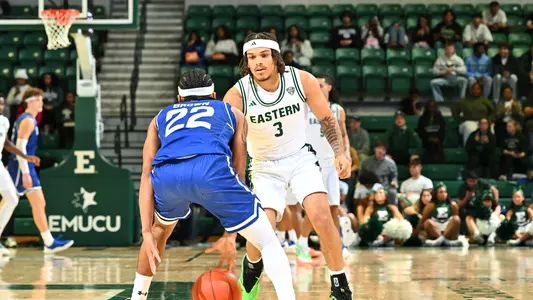 Mehki Ellison on the court