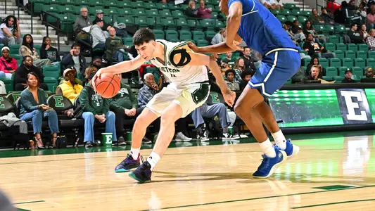 Mo Habhab with a basketball