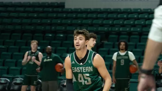 Cooper Smith playing defense at practice