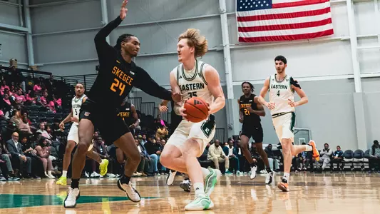 Merritt Alderink getting ready to pass the ball