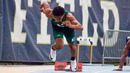 Mill Coleman III runs at the 2025 Georgia Tech Invitational
