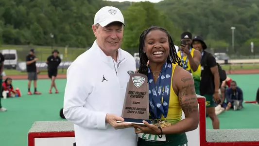 Saraiah Walkes wins the 2025 MAC Outdoor Championships Most Valuable Performer Award