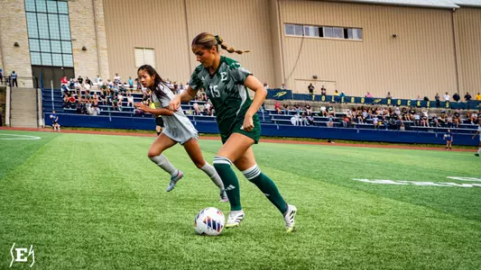 Josie Langhans Action Photo 2025-26