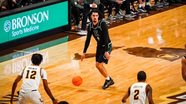 Addison Patterson dribbling a basketball at Western Michigan, Jan. 10, 2026
