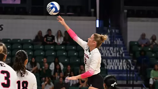 Olivia Beaudrie playing volleyball, 2026