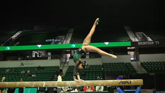 Kendall Landry doing beam at emu tri jan, 17, 2026