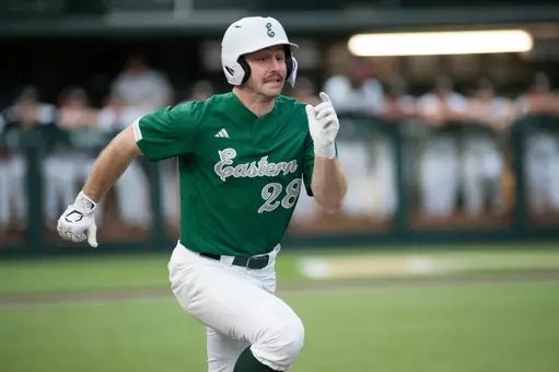 Ty Stecko runs to first base at Vanderbilt, Feb. 17, 2026